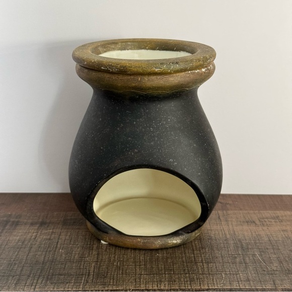 Spring Bloom Primitives Melting Pot by Lang Candles - Picture 8 of 10